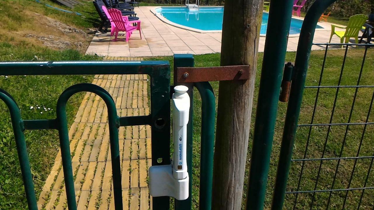 Camping Du Puy Rond Bressuire Exterior foto