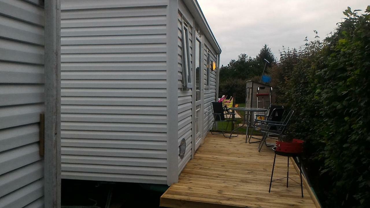 Camping Du Puy Rond Bressuire Exterior foto